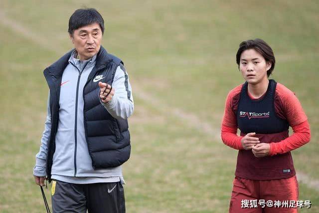 穆里尼奥在皇马再收一名“儿子”，德罗巴为其助力